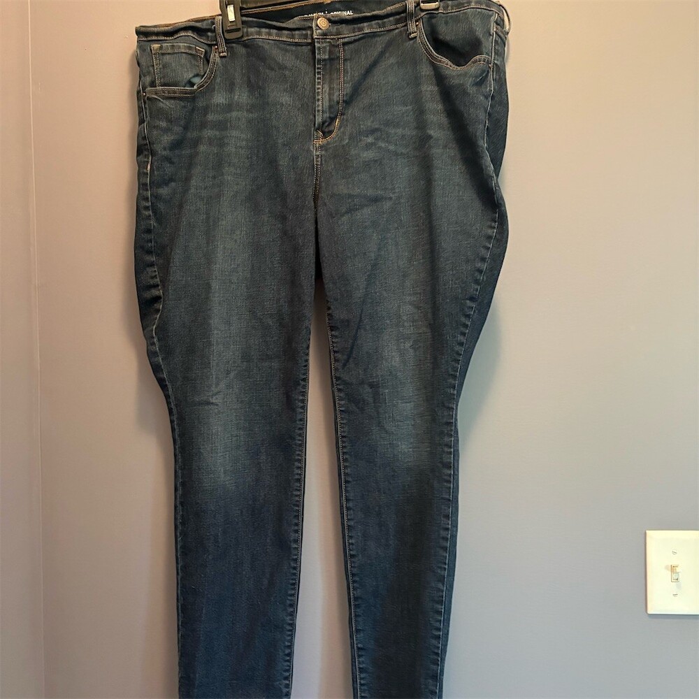 Old Navy Jeans Womens Size 20 Medium Wash Blue Straight Leg Mid Rise 42x29